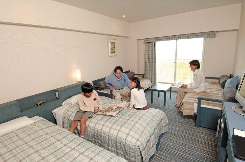Tokyo Disney Celebration Hotel Urayasu Eksteriør billede